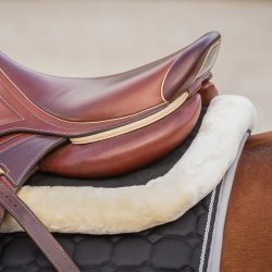 QHP ONTARIO Sadelpad med imiteret pels