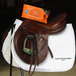 Carr &amp; Day &amp; Martin. Belvoir Tack Cleaning Mitt. Pakke med 10 styks